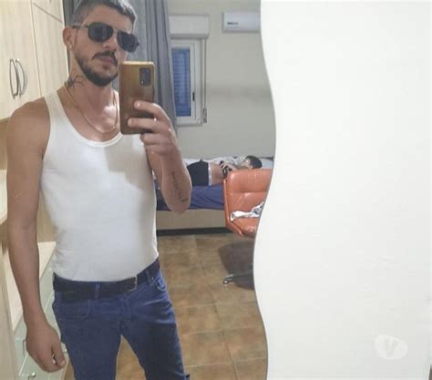 incontri gay uomo cerca uomo reggio calabria|Uomo Cerca Uomo: Annunci gay Reggio Calabria